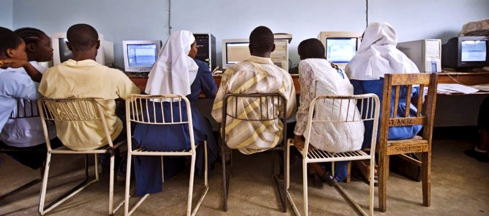 A cyber cafe in Tanzania. A cyber cafe in Tanzania.